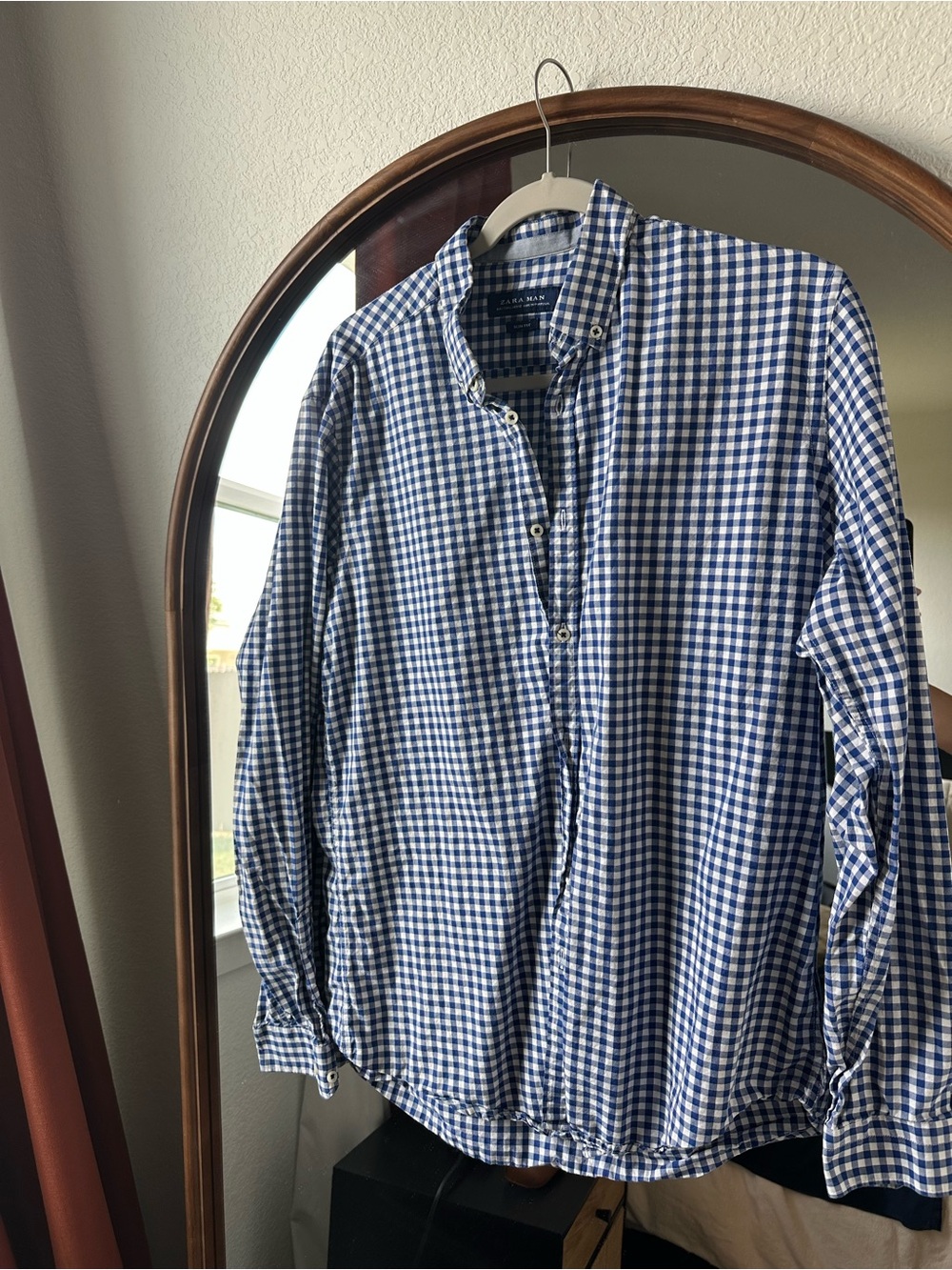 Zara Men's Blue and White Gingham Button-Down Shirt